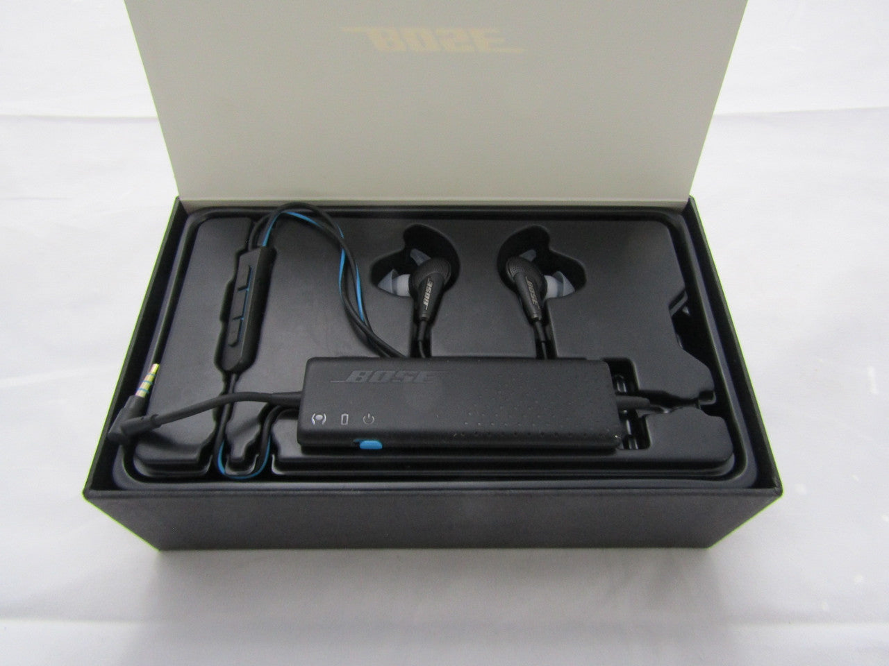 Bose QuietComfort 20 Acoustic Noise Cancelling Headphones, Samsung and Android Devices, Black LN