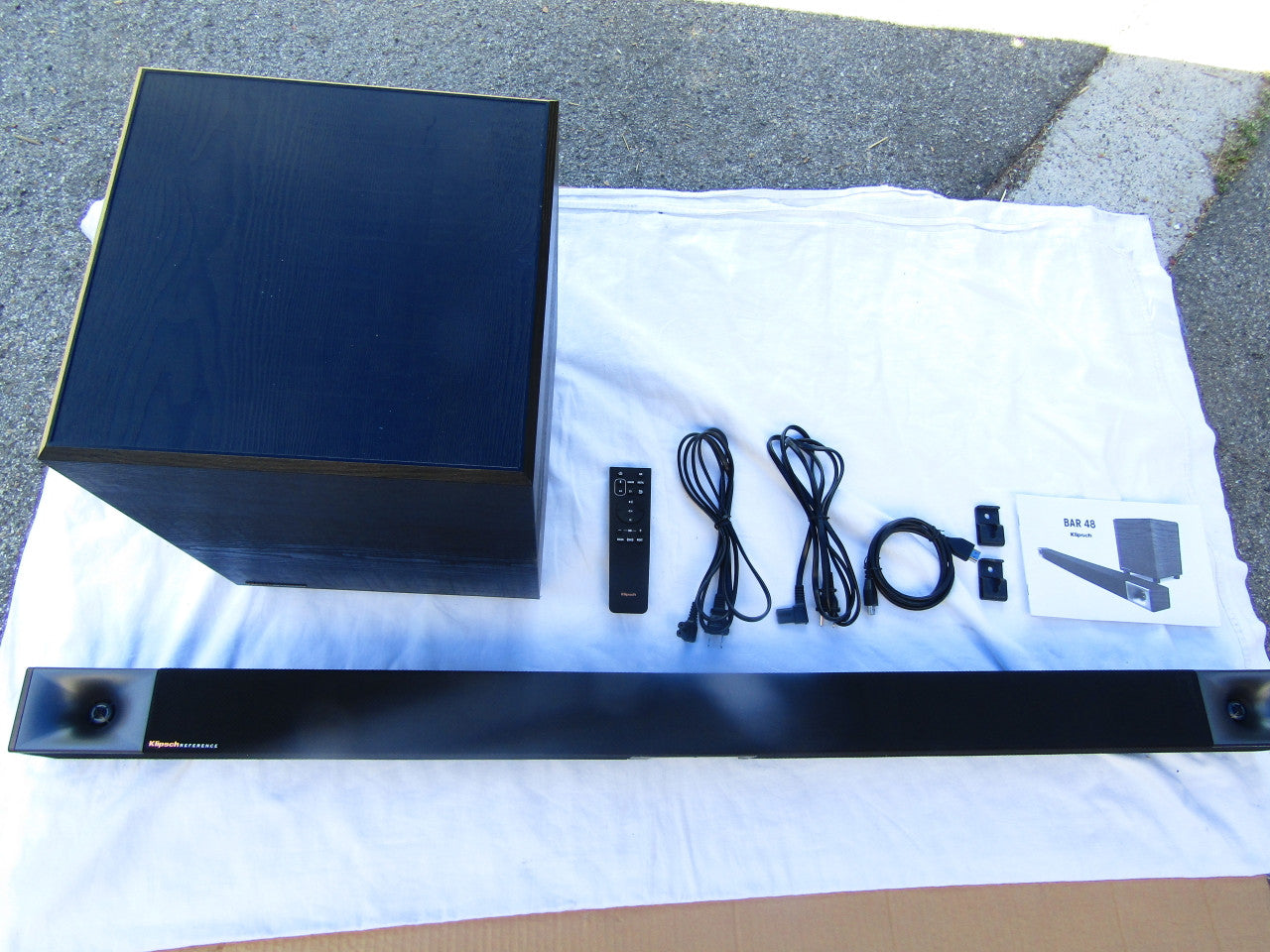 Klipsch BAR 48 Sound Bar + Wireless Subwoofer VG