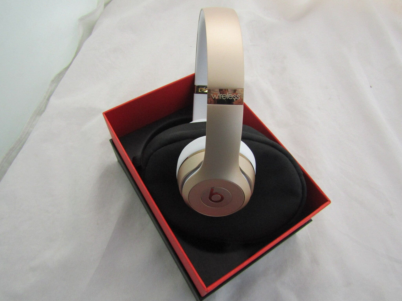 Beats by Dr. Dre - Beats Solo3 Wireless Headphones - Gold LN