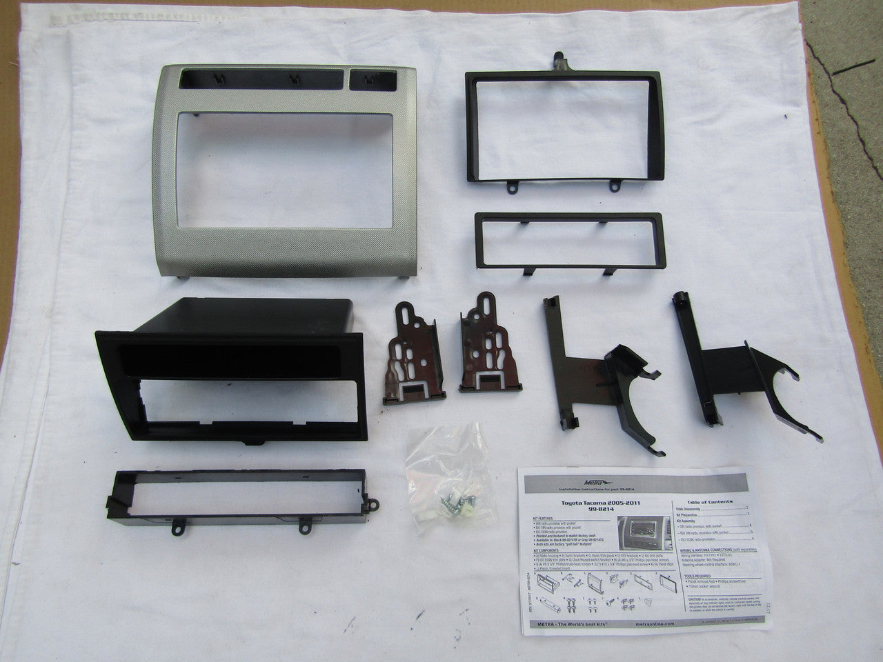Metra 99-8214TG Dash Kit for Toyota Tacoma 05-Up Text (Gray) LN