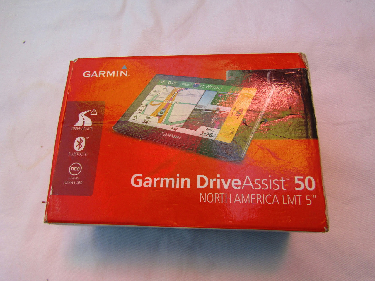 Garmin DriveAssist 50LMT 010-01541-01 5.0 Inch GPS Navigator System