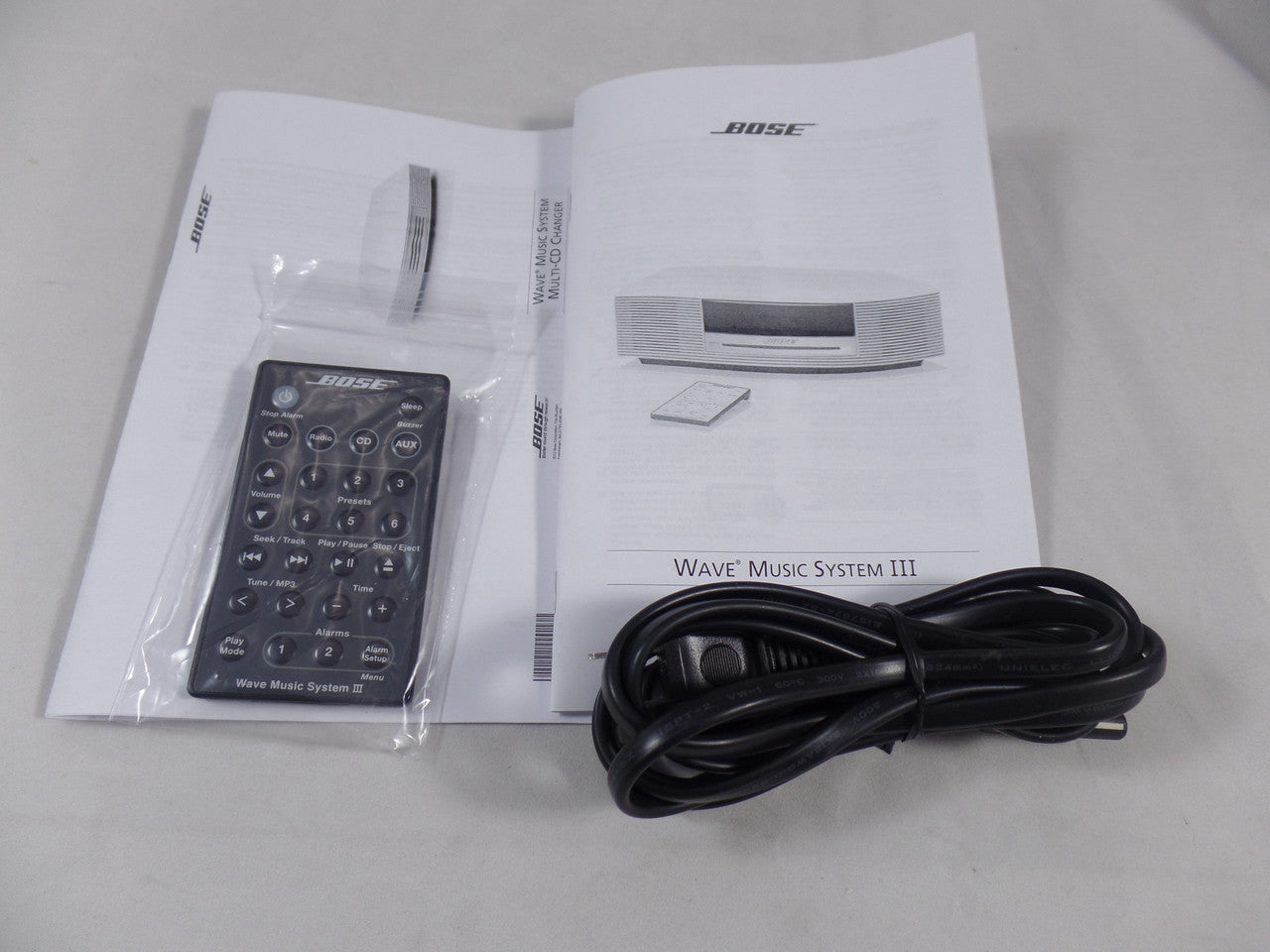 Bose Wave Music System III Bundle with Bose Wave Multi-CD Changer, Graphite Grey Black VG