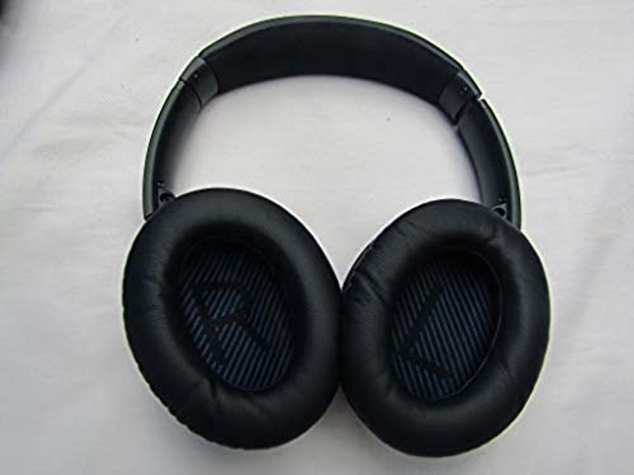 Bose QuietComfort 35 (Series II) Wireless Headphones, Noise Cancelling, with Alexa voice control - Triple Midnight VG