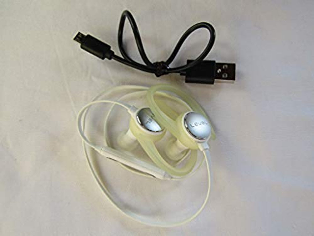 Samsung Level Active Wireless Bluetooth Fitness Earbuds - White VG