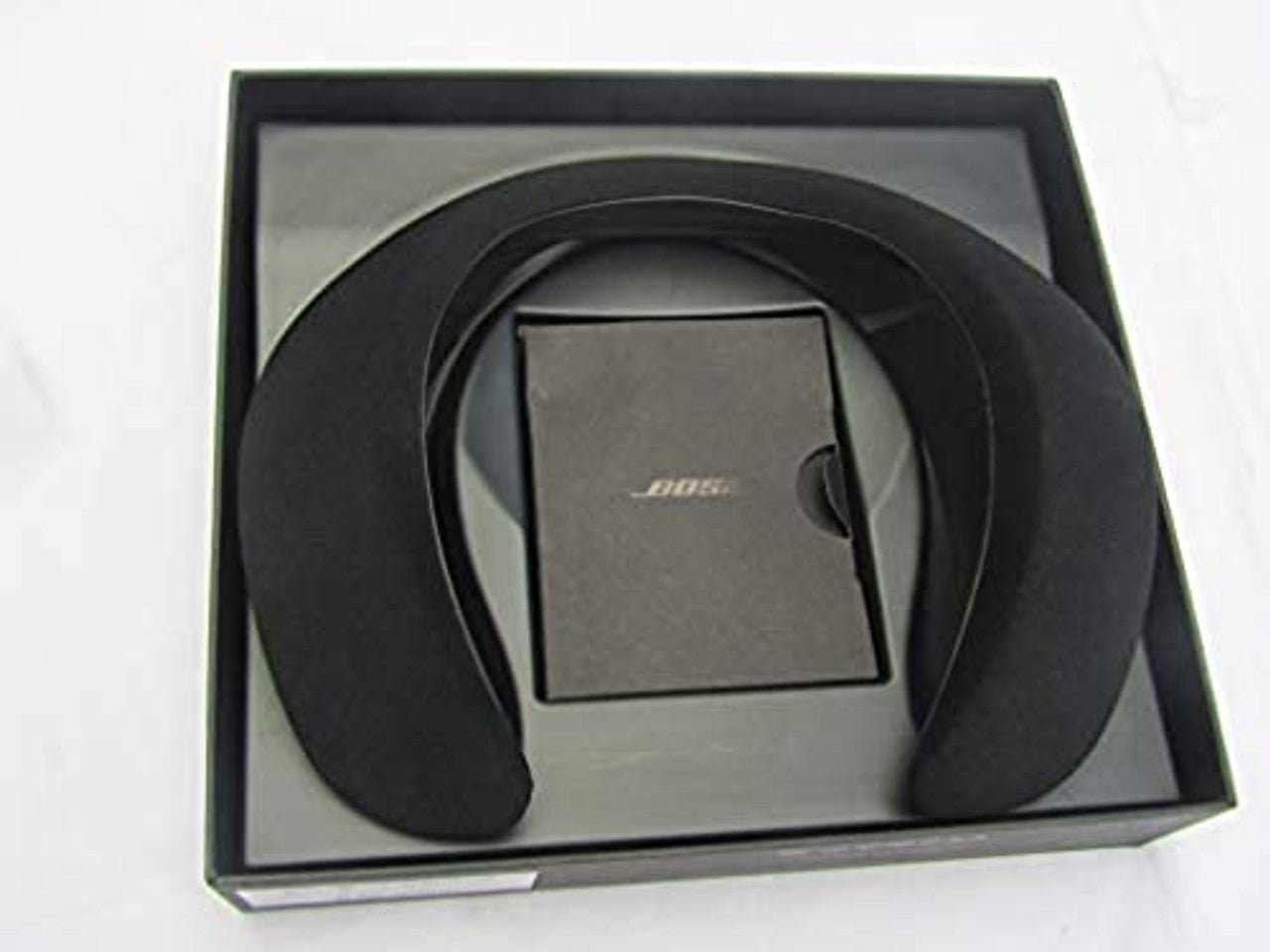 Bose Soundwear Companion Wireless Wearable Speaker - Black LN1