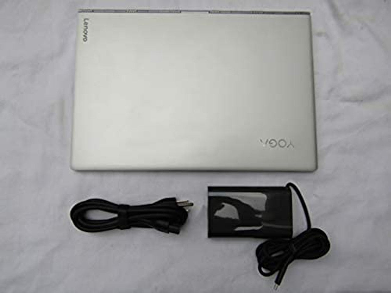 Lenovo Yoga 910 13.9-Inches laptop (4K UHD Touch, 7th Gen i7-7500U, 16GB, 512GB SSD, Windows 10 Home) VG