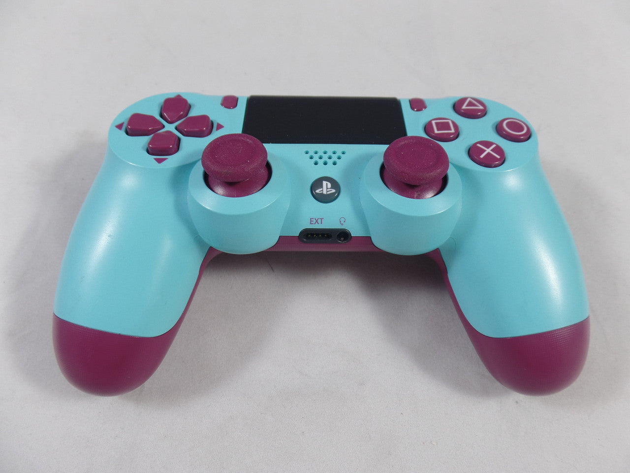 Sony PS4 DUALSHOCK 4 Wireless Gaming Controller Berry Blue VG