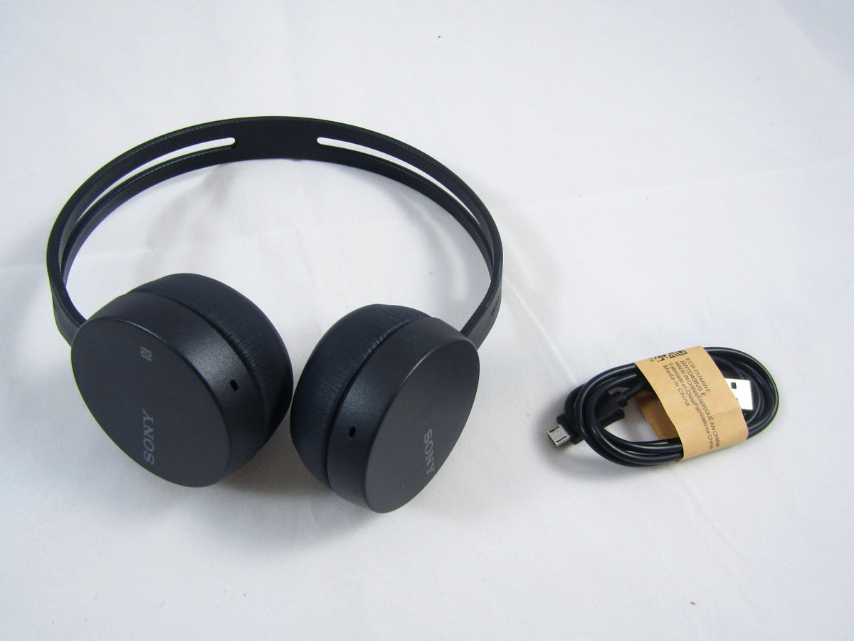 Sony WH-CH400 Wireless Headset/Headphones with mic for phone call, Black VG