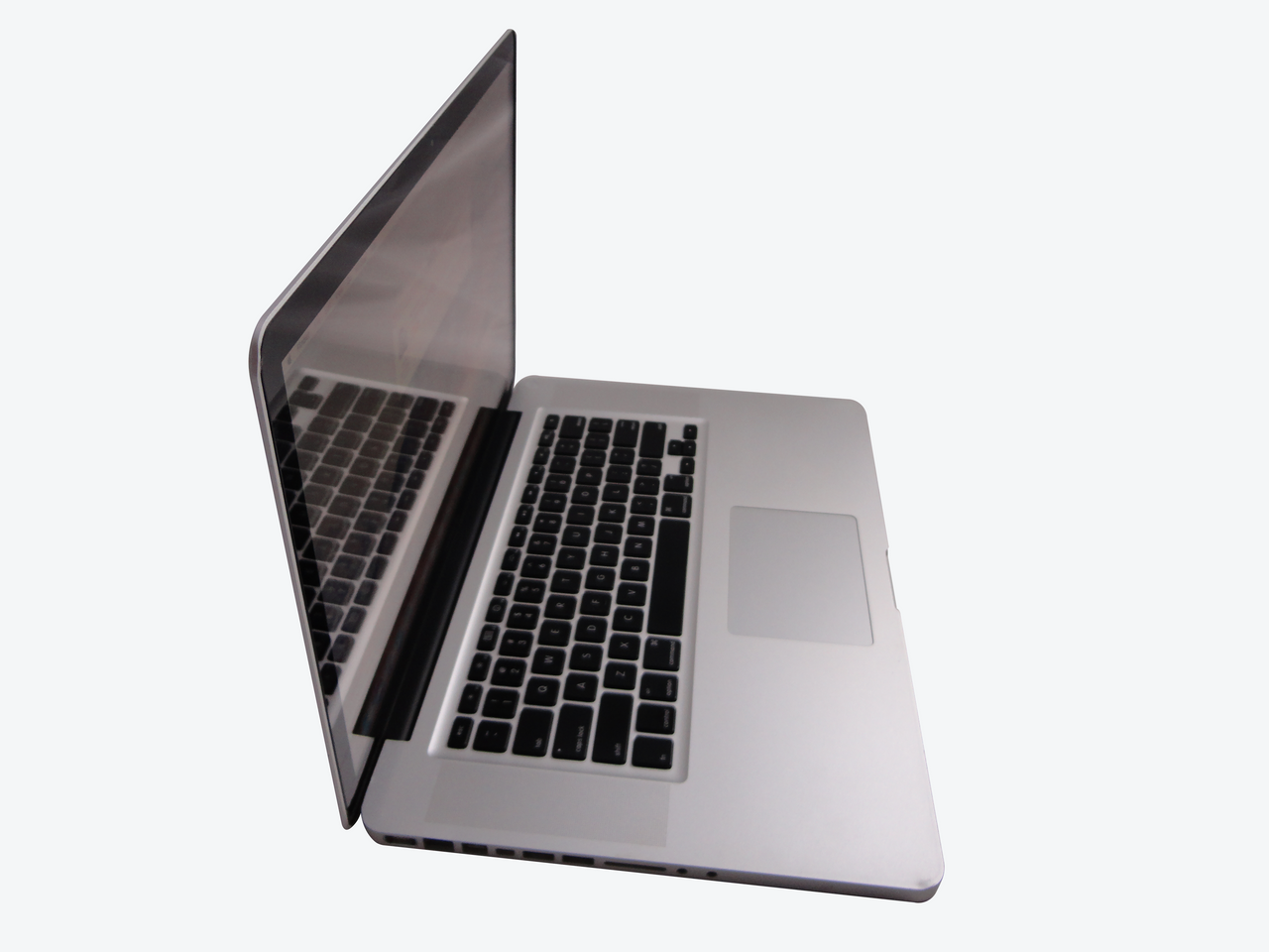 Apple MacBook Pro MC373LL/A 15.4” Laptop Intel QuadCore I7 2.66GHz 4GB DDR3 Memory 128GB SSD DVD Burner Mac OS High Sierra VG