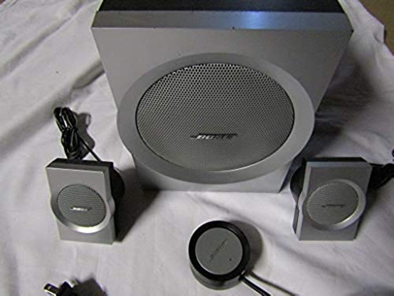Bose Companion 3 Multimedia Speaker System - Graphite / Silver