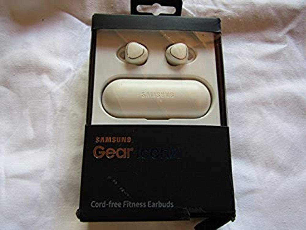 Samsung Gear IconX Cordfree Fitness Earbuds with Activity Tracker - White LN