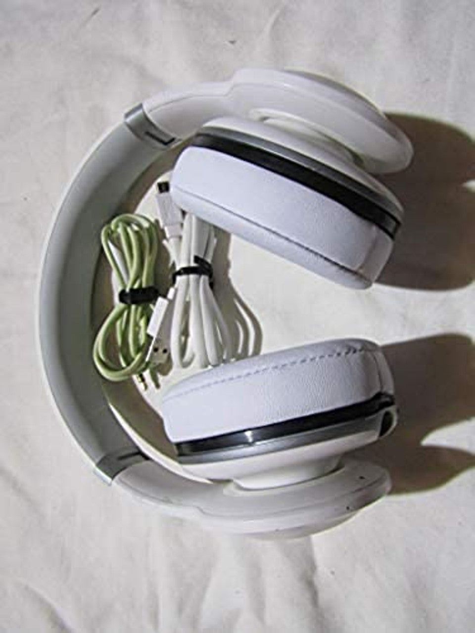 JBL Everest Elite 700 NXTGen Noise-Canceling Bluetooth Around-Ear Headphones (White) AC
