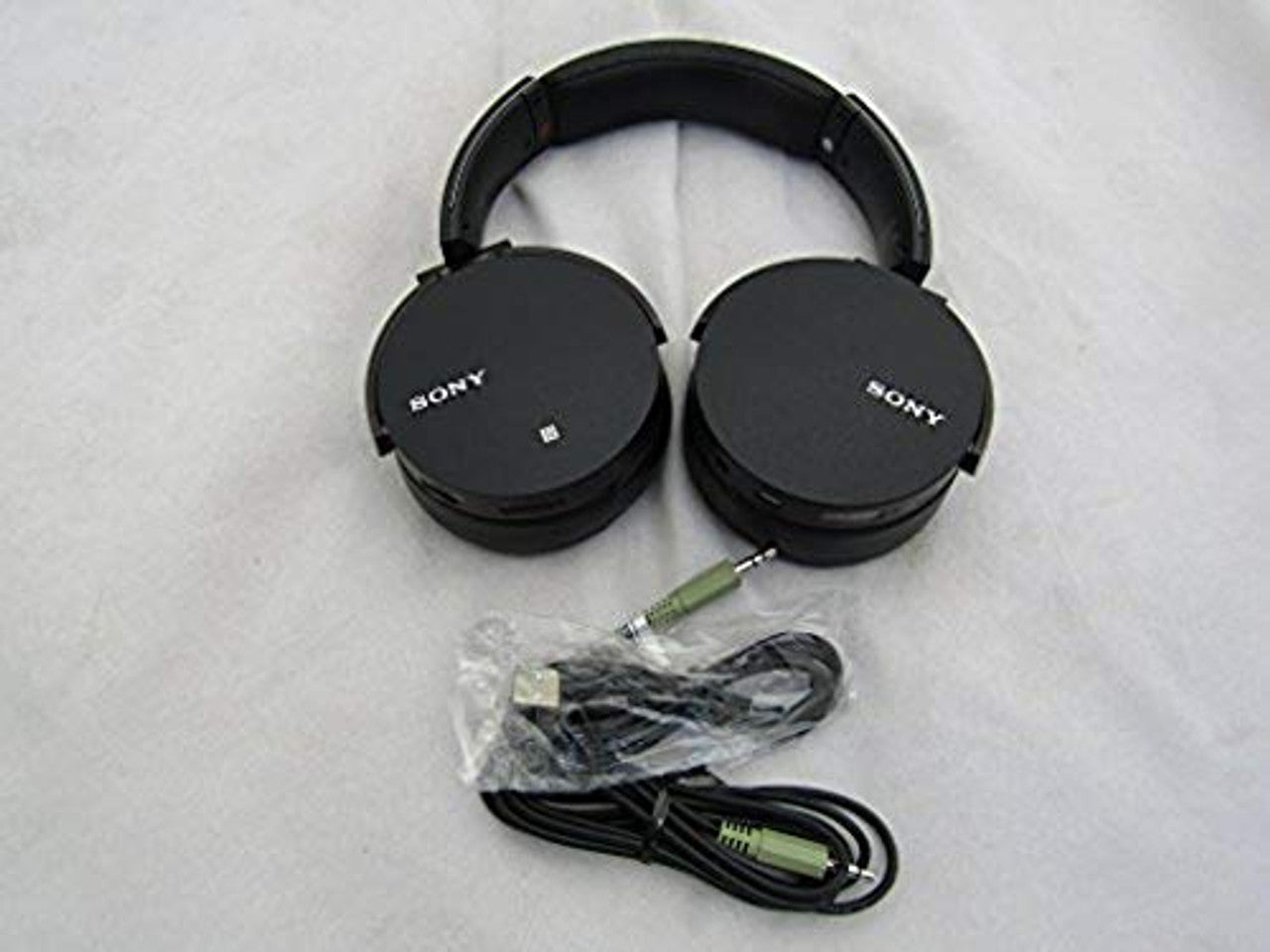 Sony XB950B1 Extra Bass Wireless Headphones with App Control, Black VG