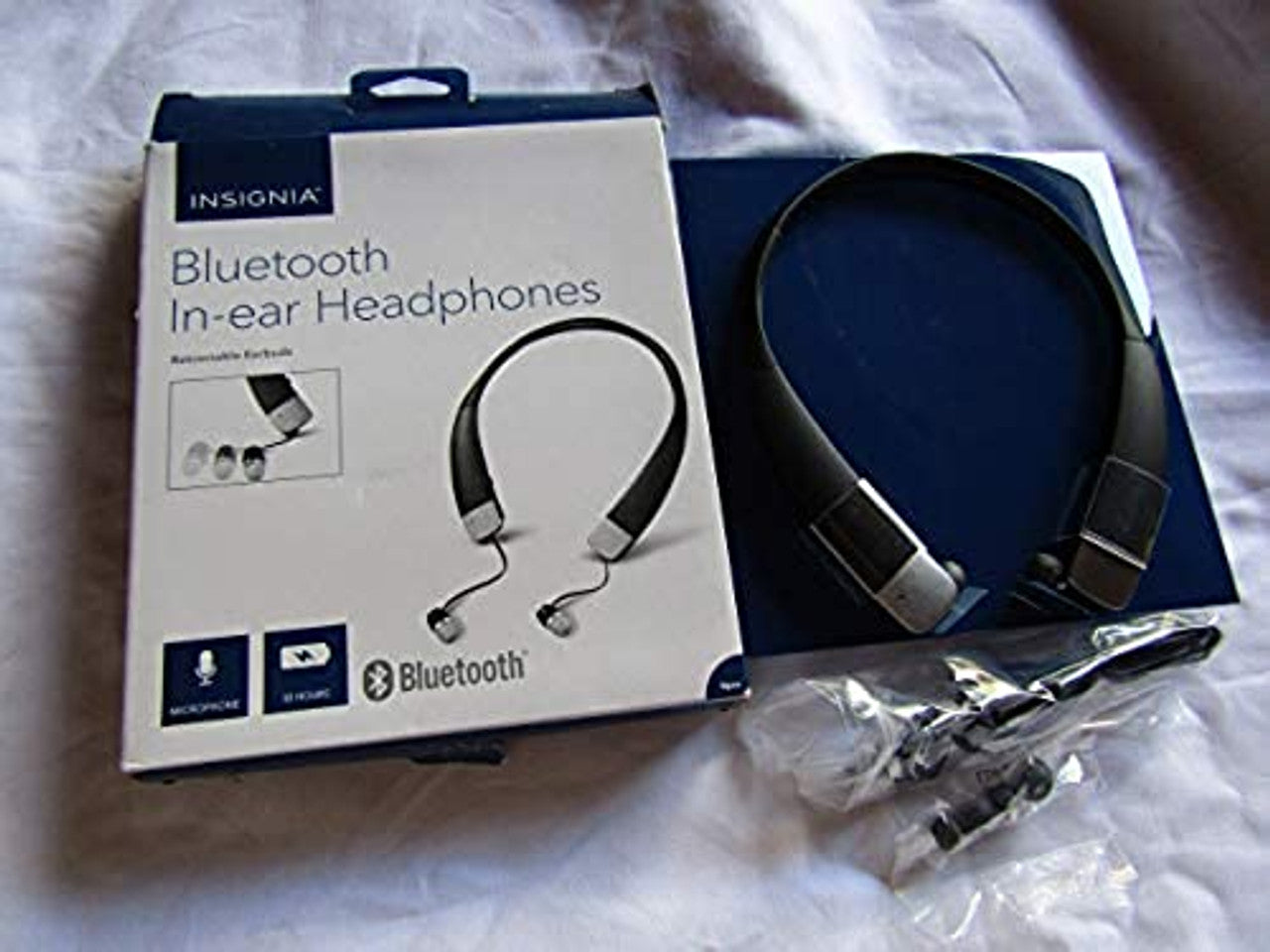 Insignia - NS-CAHBTEB02 Wireless In-Ear Headphones Black LN