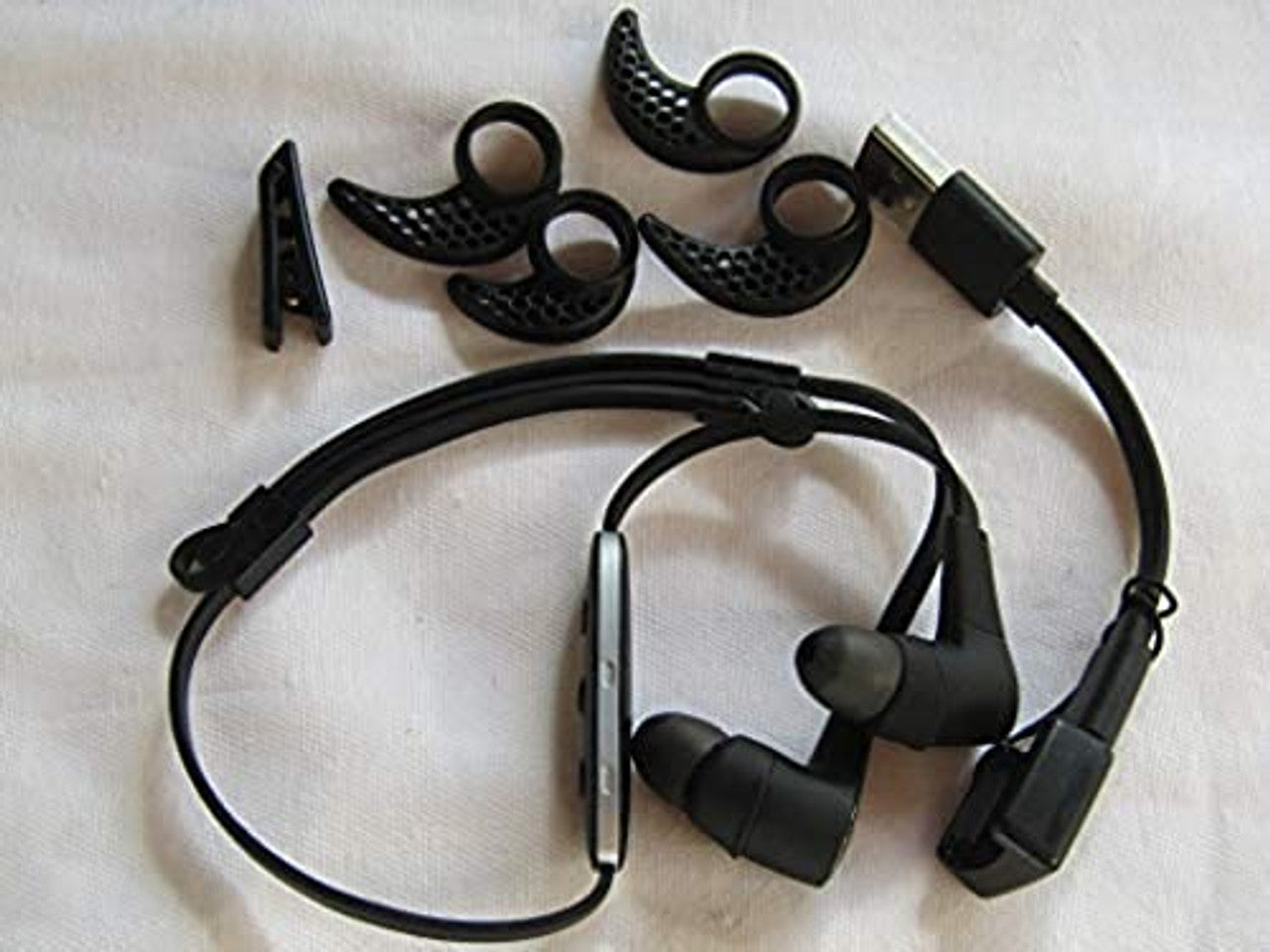 Jaybird X3 in-Ear Wireless Bluetooth Sports Headphones - Sweat-Proof - Universal Fit - 8 Hours Battery Life - Blackout VG2