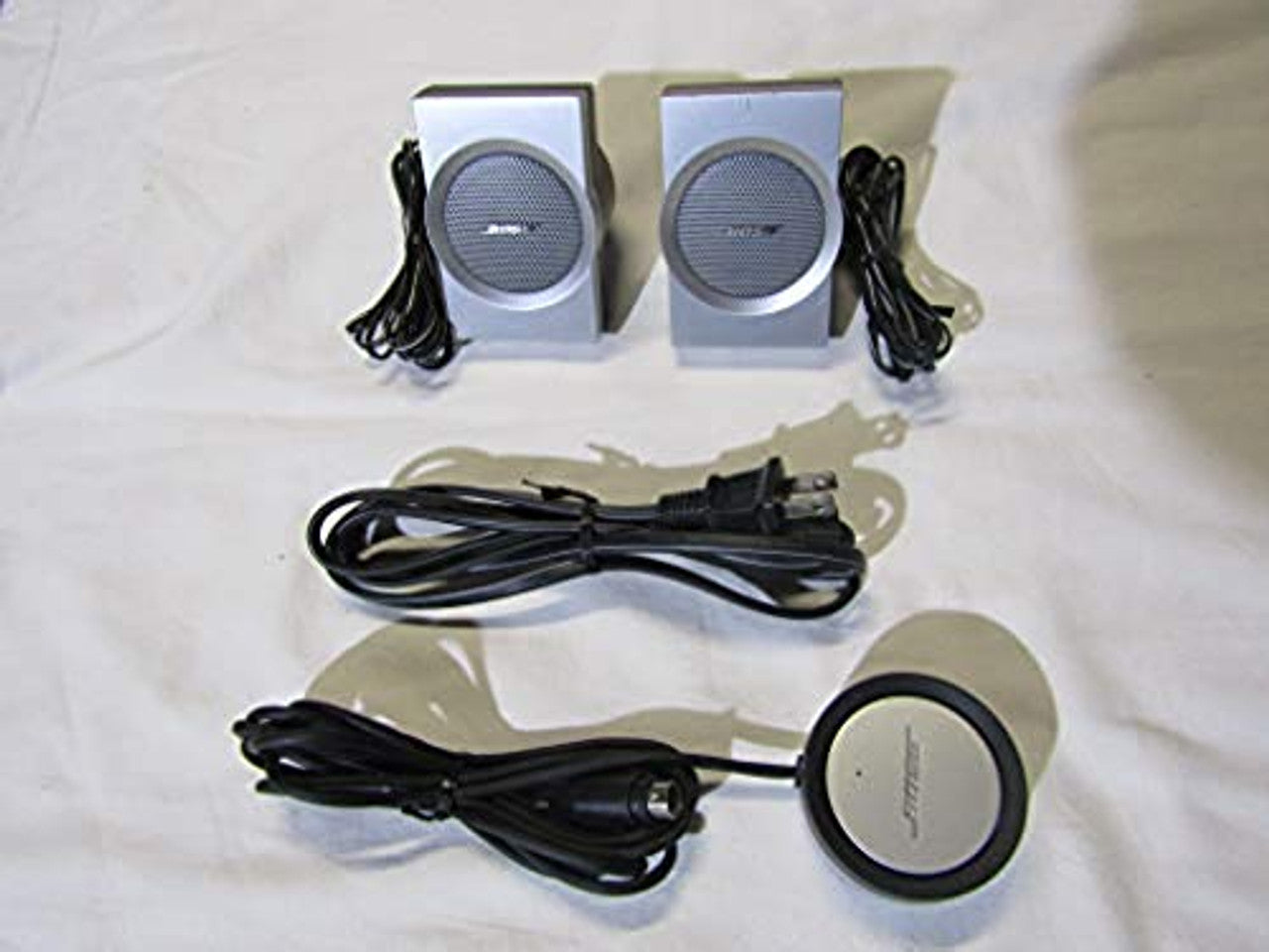 Bose Companion 3 Multimedia Speaker System - Graphite / Silver Acep