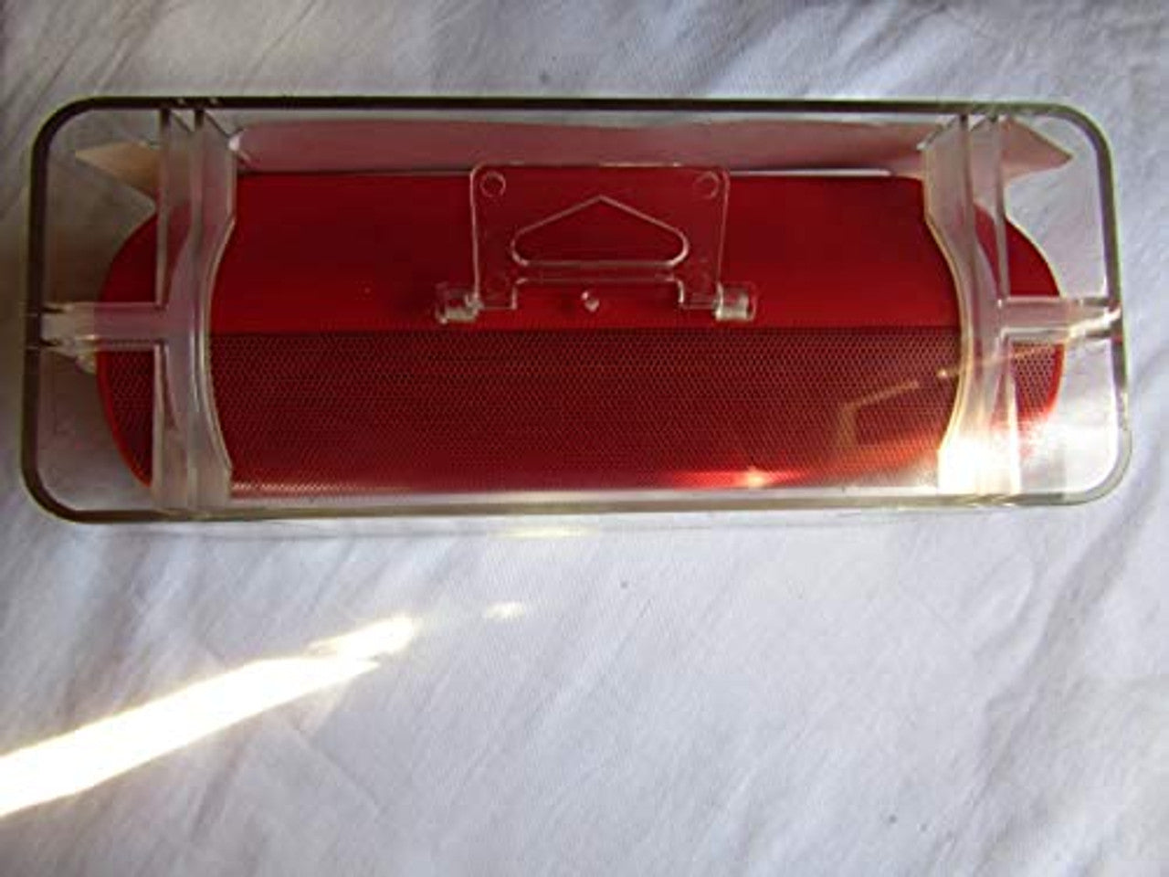 Insignia NS-SPBTBRICK2-R BRICK 2 Portable Bluetooth Speaker - Red LN