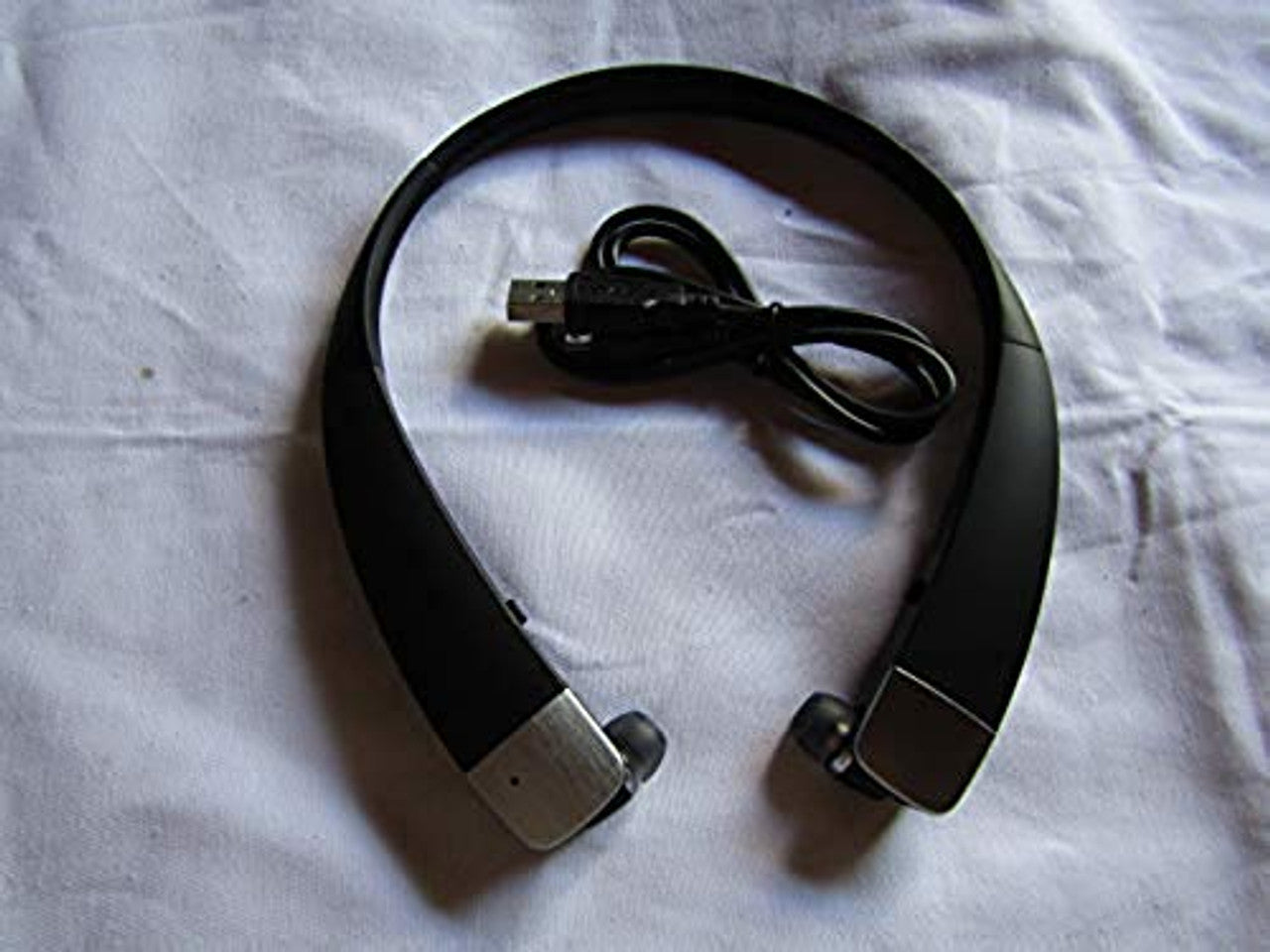 Insignia - NS-CAHBTEB02 Wireless In-Ear Headphones Black LN