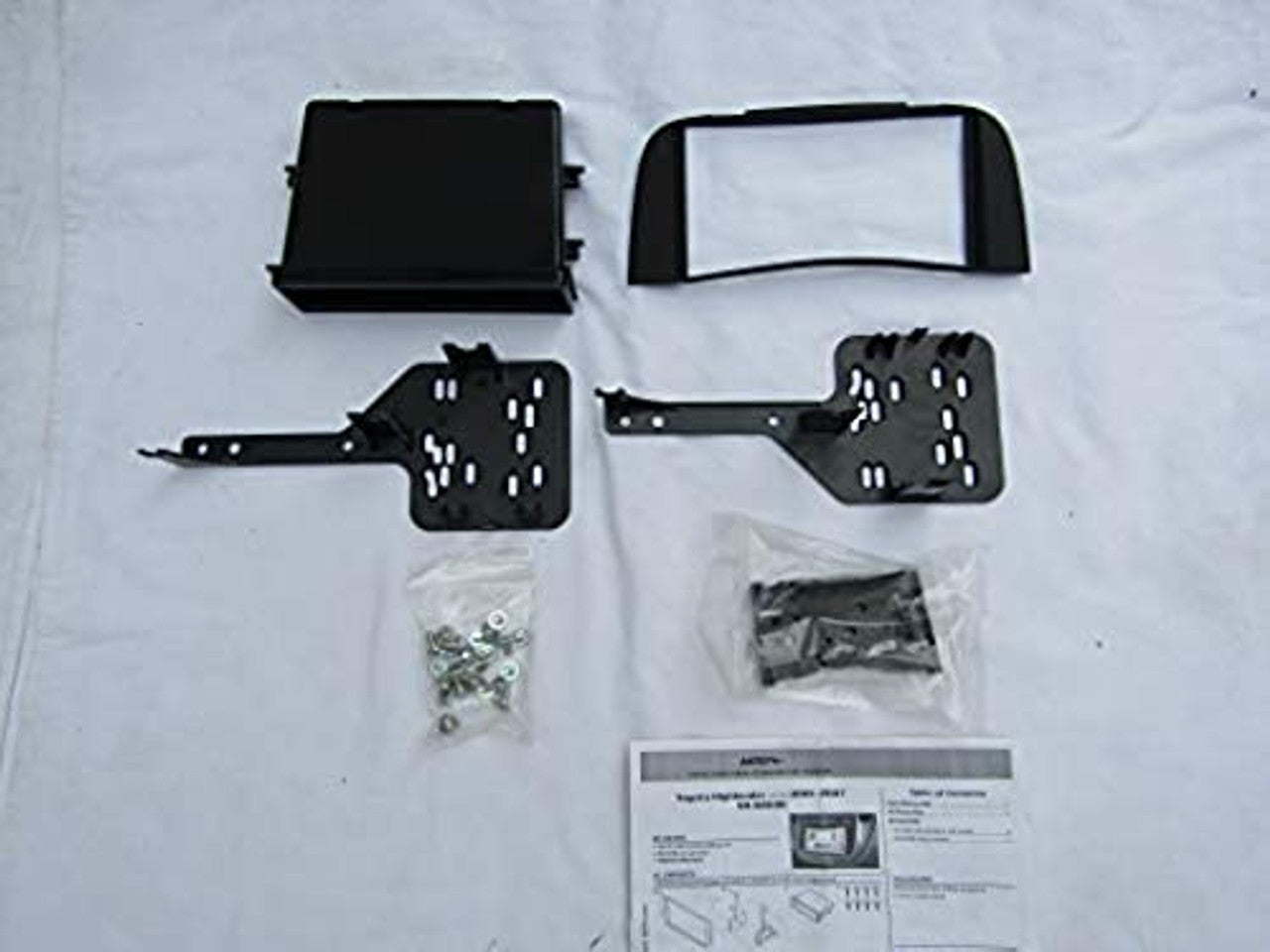 Metra 99-8260B Dash Kit for Select 2001-2007 Toyota Highlander Vehicles - Matte black LN