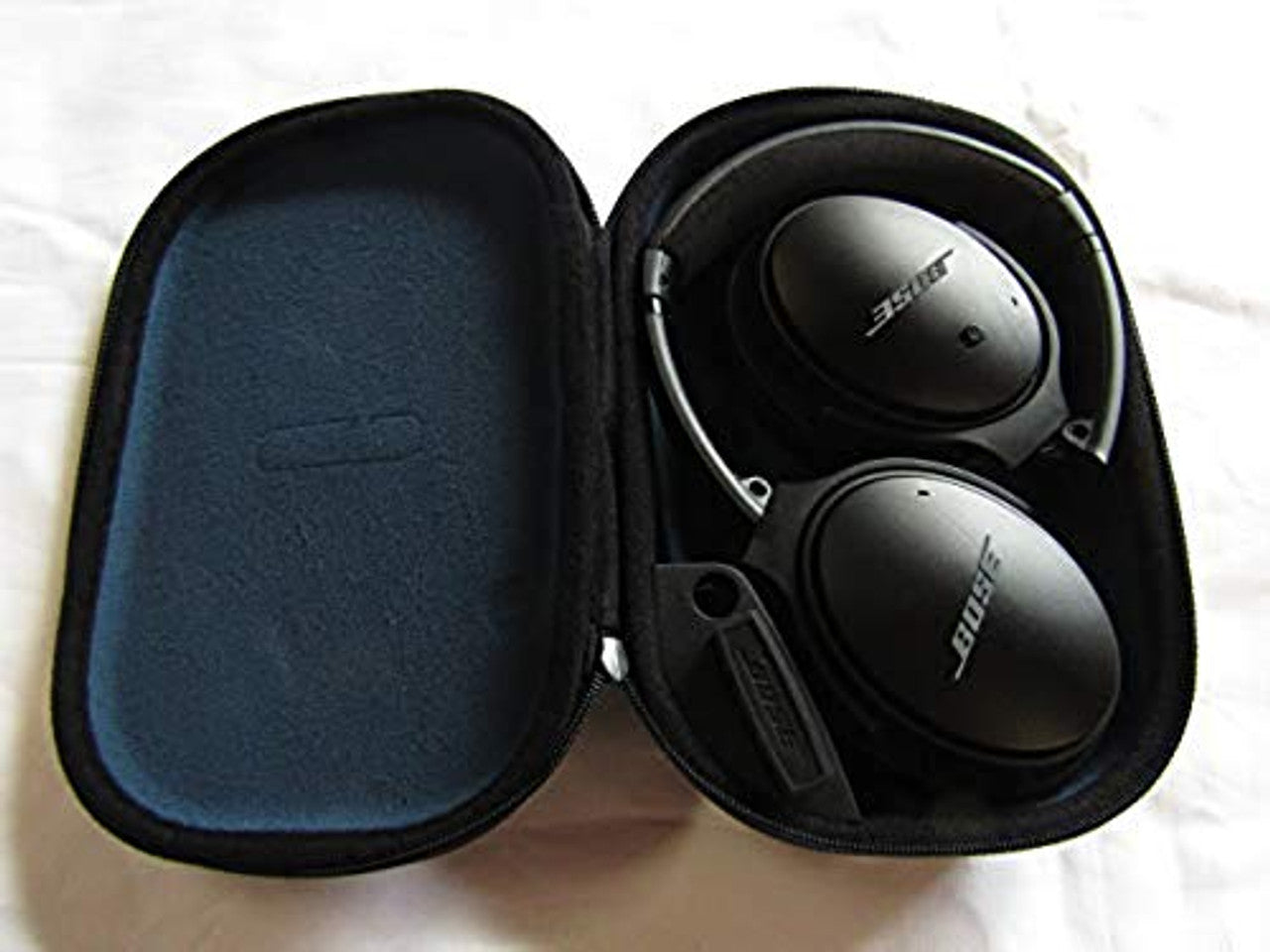 Bose QuietComfort 25 Acoustic Noise Cancelling Headphones for Apple Devices, Triple Black (wired, 3.5mm) LN