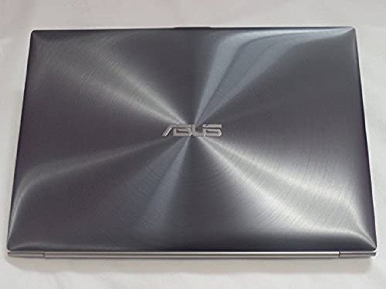 Asus Zenbook UX31A-DH71 Ultrabook-  13.3" Full HD Display, Intel Dual-Core Processor i7-3517u 1.9GHz, 4GB Memory, 256G SSD, Windows 8 LN