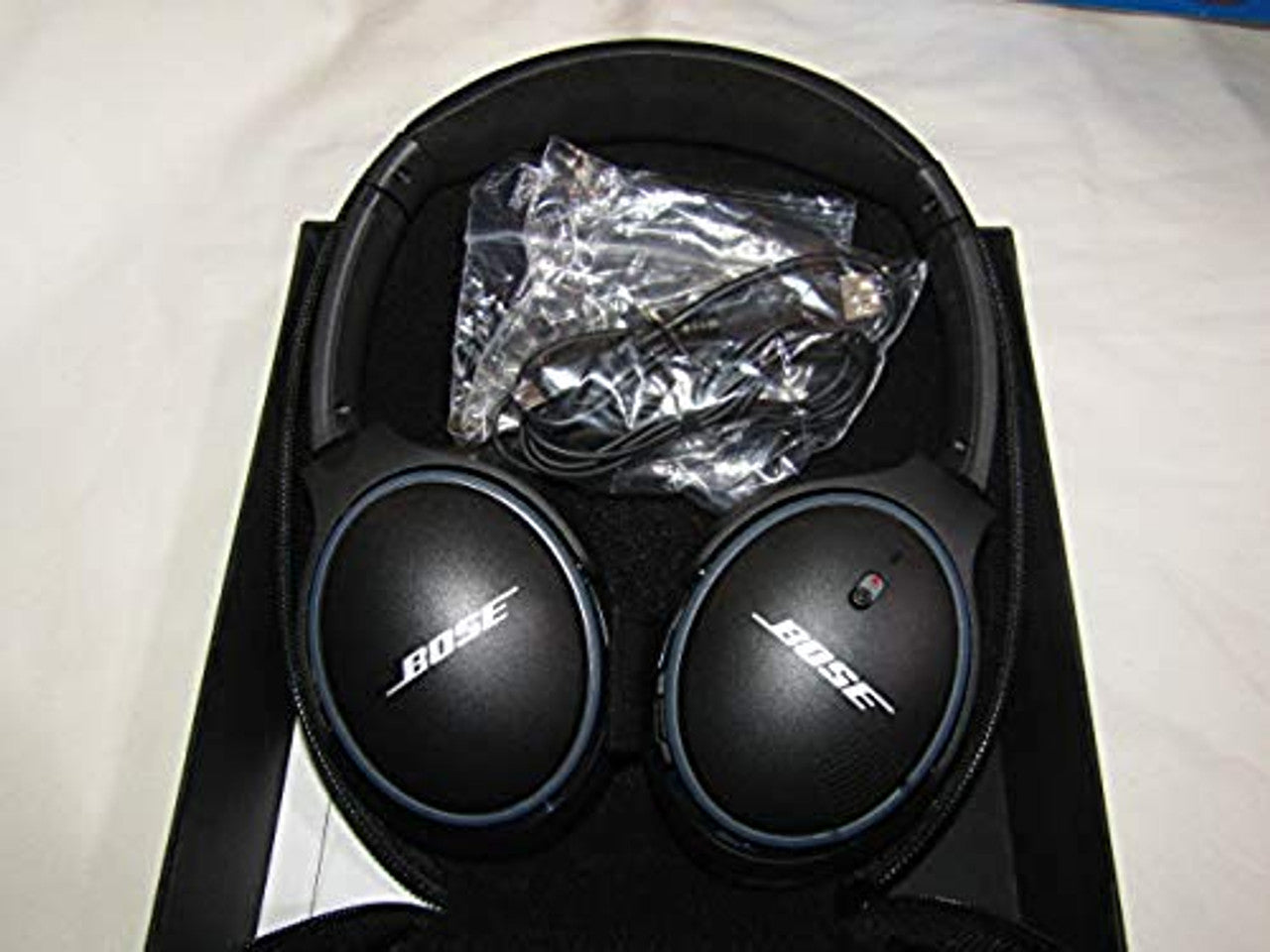Bose SoundLink around-ear wireless headphones II Black :LN