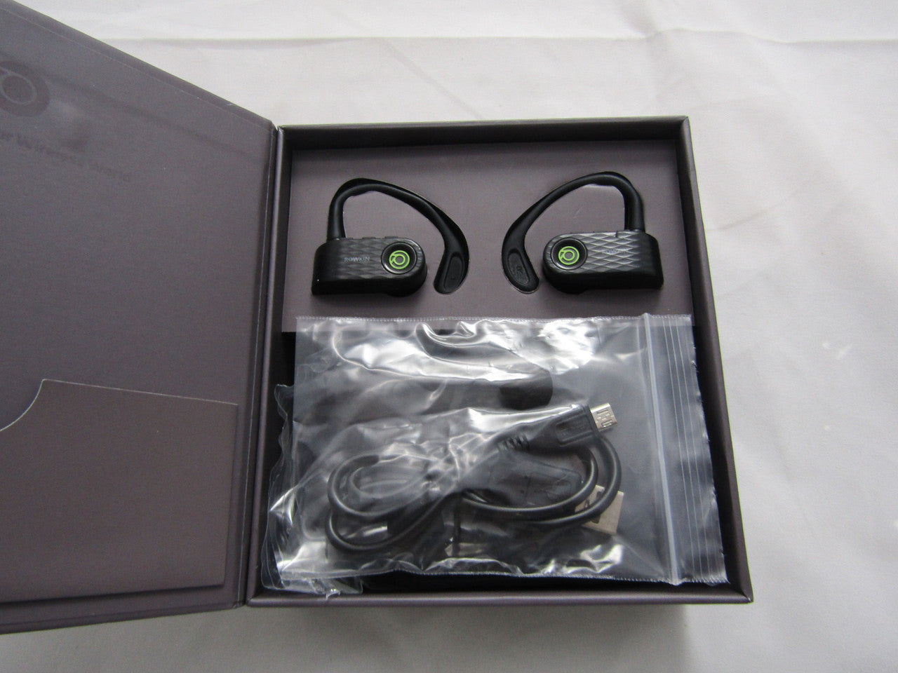 Rowkin Surge Charge: True Wireless Headphones, Bluetooth Earbuds, Stereo Hands-Free Headset with Charging Case, Built-in Mic & Noise Reduction Earphones for Exercise, Sports, Running & iPhone Green VG