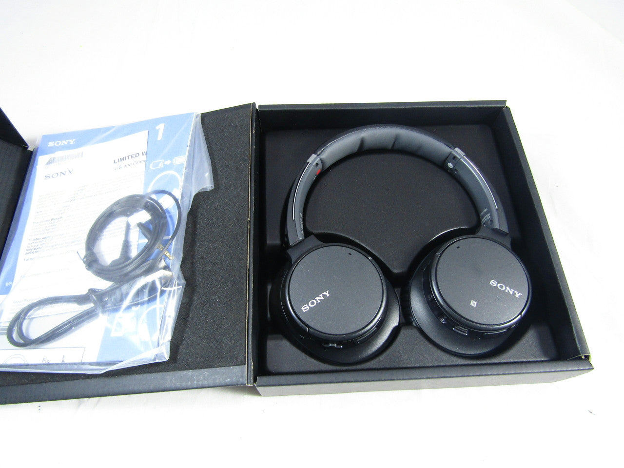 Sony Noise Cancelling Headphones WHCH700N: Wireless Bluetooth Over the Ear Headset with Mic for phone-call and Alexa voice control - Black LN