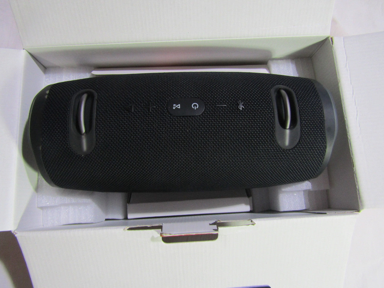 JBL Xtreme 2 Waterproof portable Bluetooth speaker Black LN