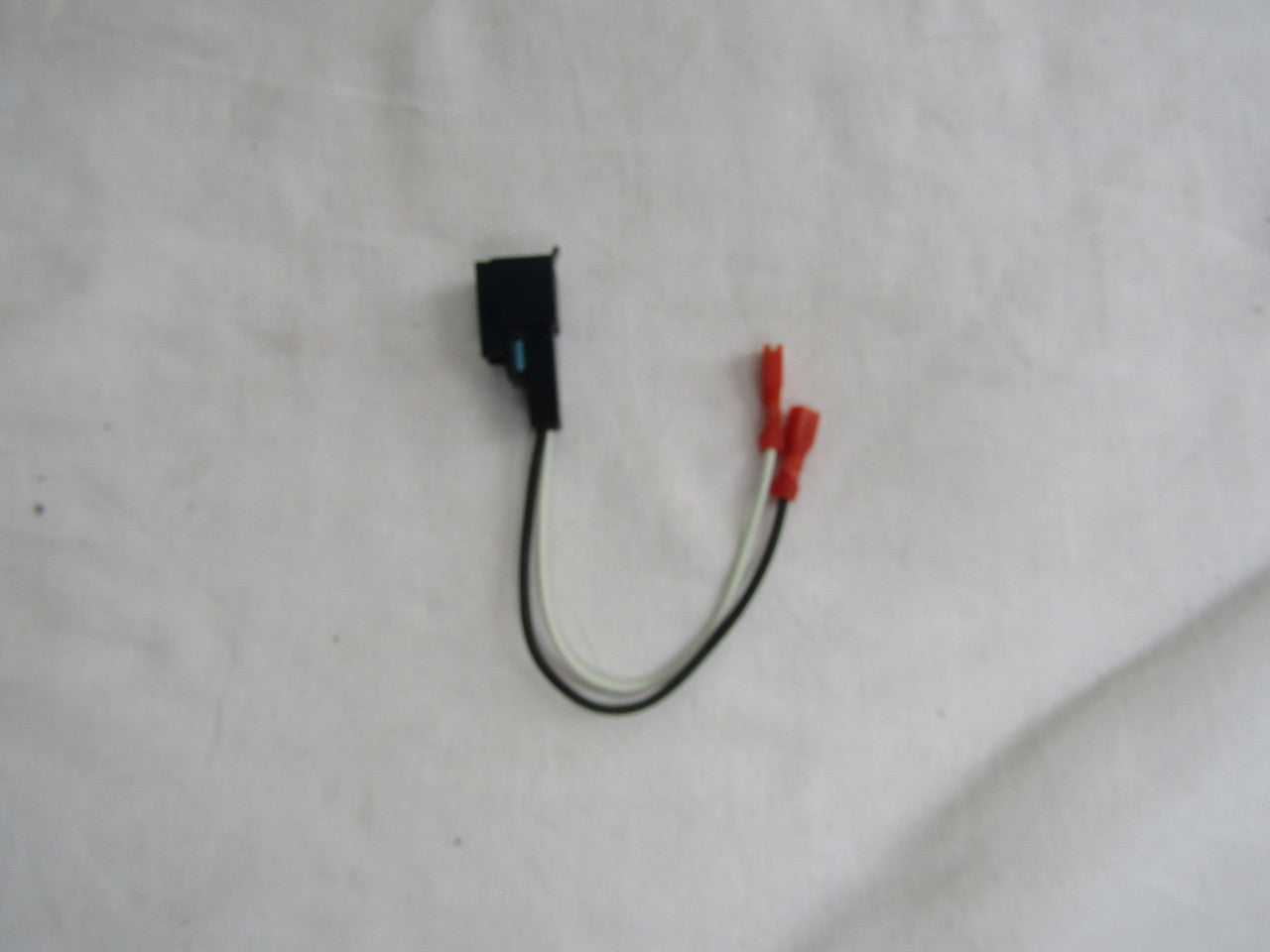 Metra 72-6512 2 Pin Rectangular Speaker Connector for Select Chrysler Vehicles LN