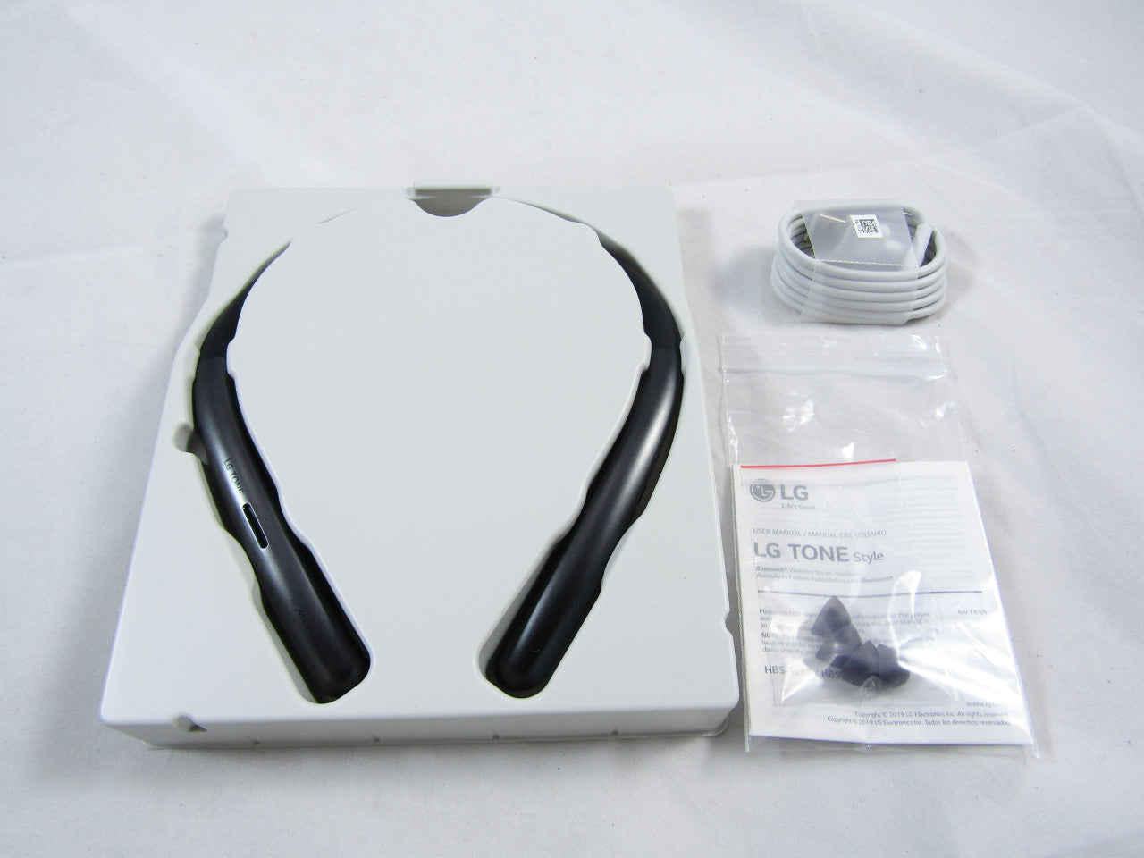 LG Tone Style HBS-SL6S Bluetooth Wireless Stereo Neckband Earbuds Tuned by Meridian Audio, Black LN