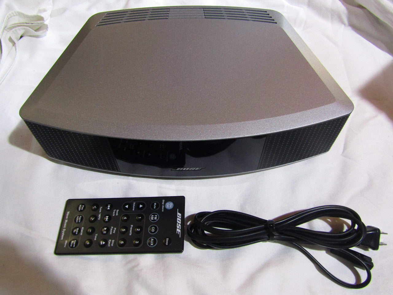 Bose Wave Radio IV - Platinum Silver VG