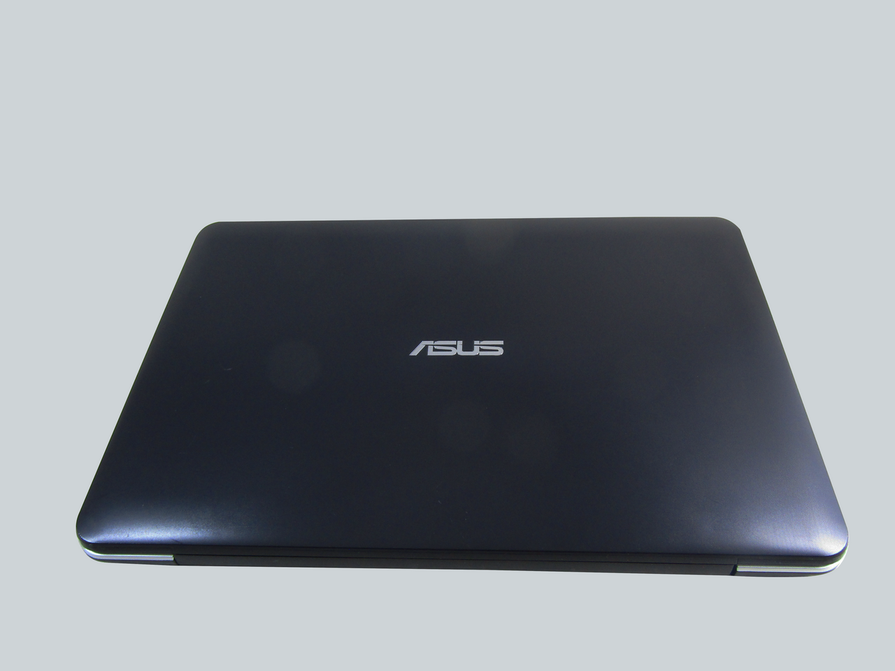 Asus X555LA-HI71105L 15.6'' Laptop Intel Core i7,6GB Memory 1TB Hard Drive DVD Drive Webcam Windows 10 Black Silver VG