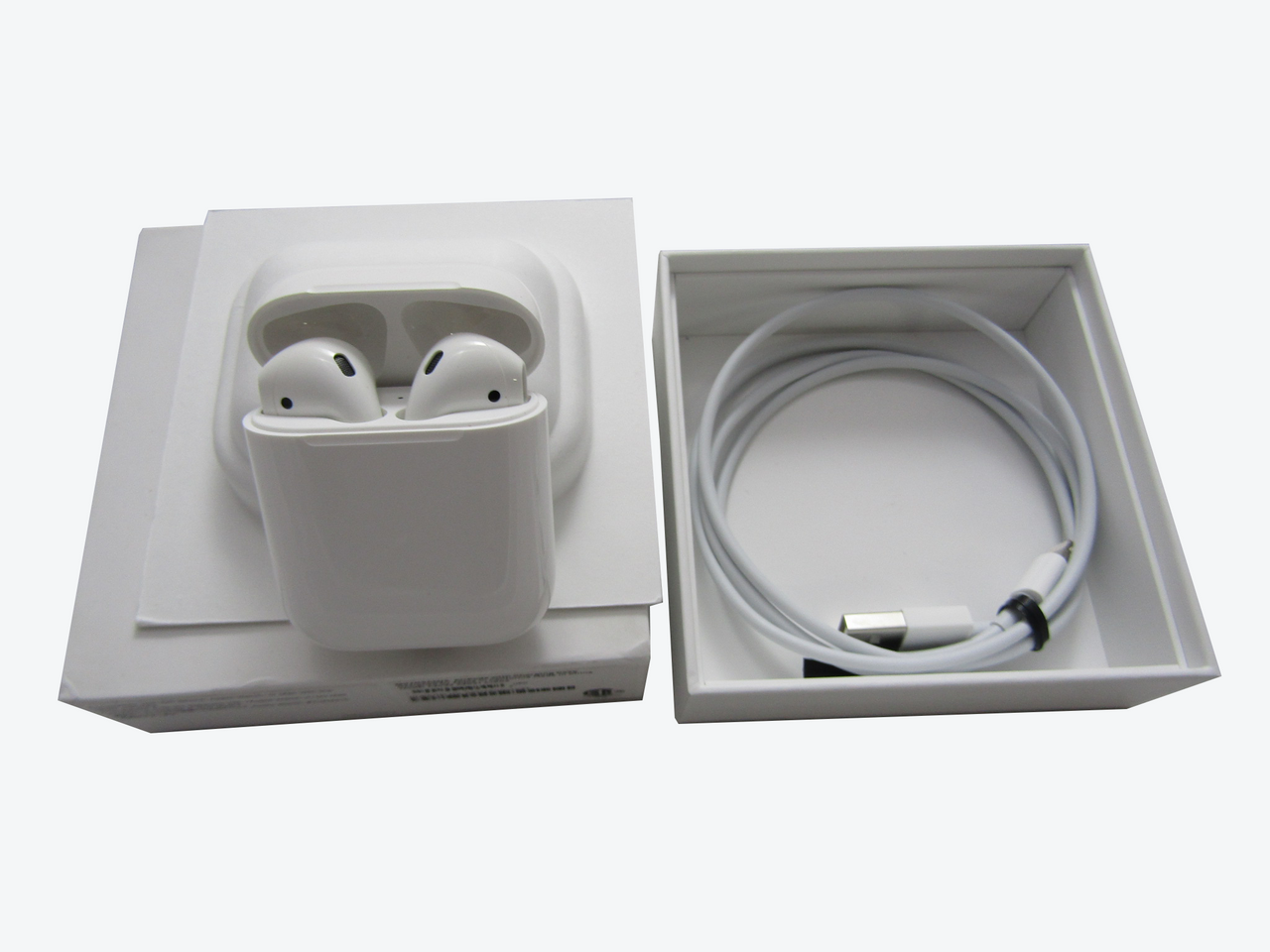 Apple AirPods Generation 2 with Charging Case MV7N2AM/A - White - Like New image 2