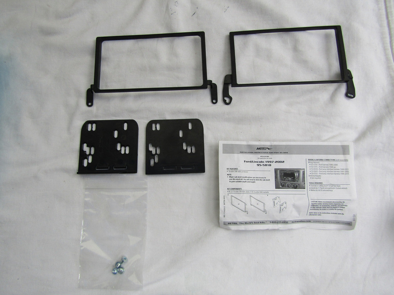 Metra 95-5818 Double Din Dash Kit for Select 1997-2003 Ford, Lincoln, Mercury, Mazda Vehicles LN1