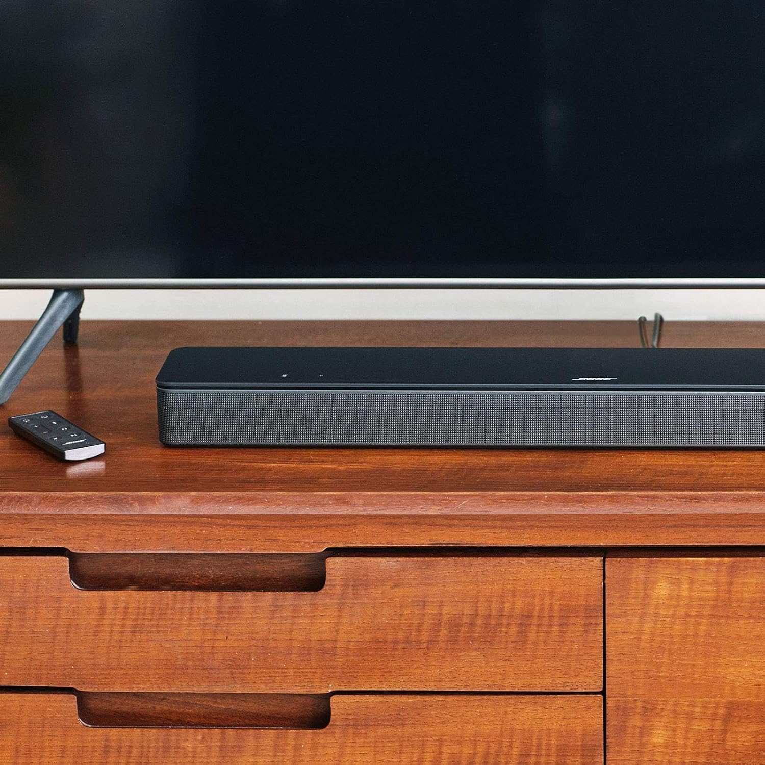 Bose Smart Soundbar 300 with Alexa, Bluetooth, Wi-Fi and AirPlay 2 – Black