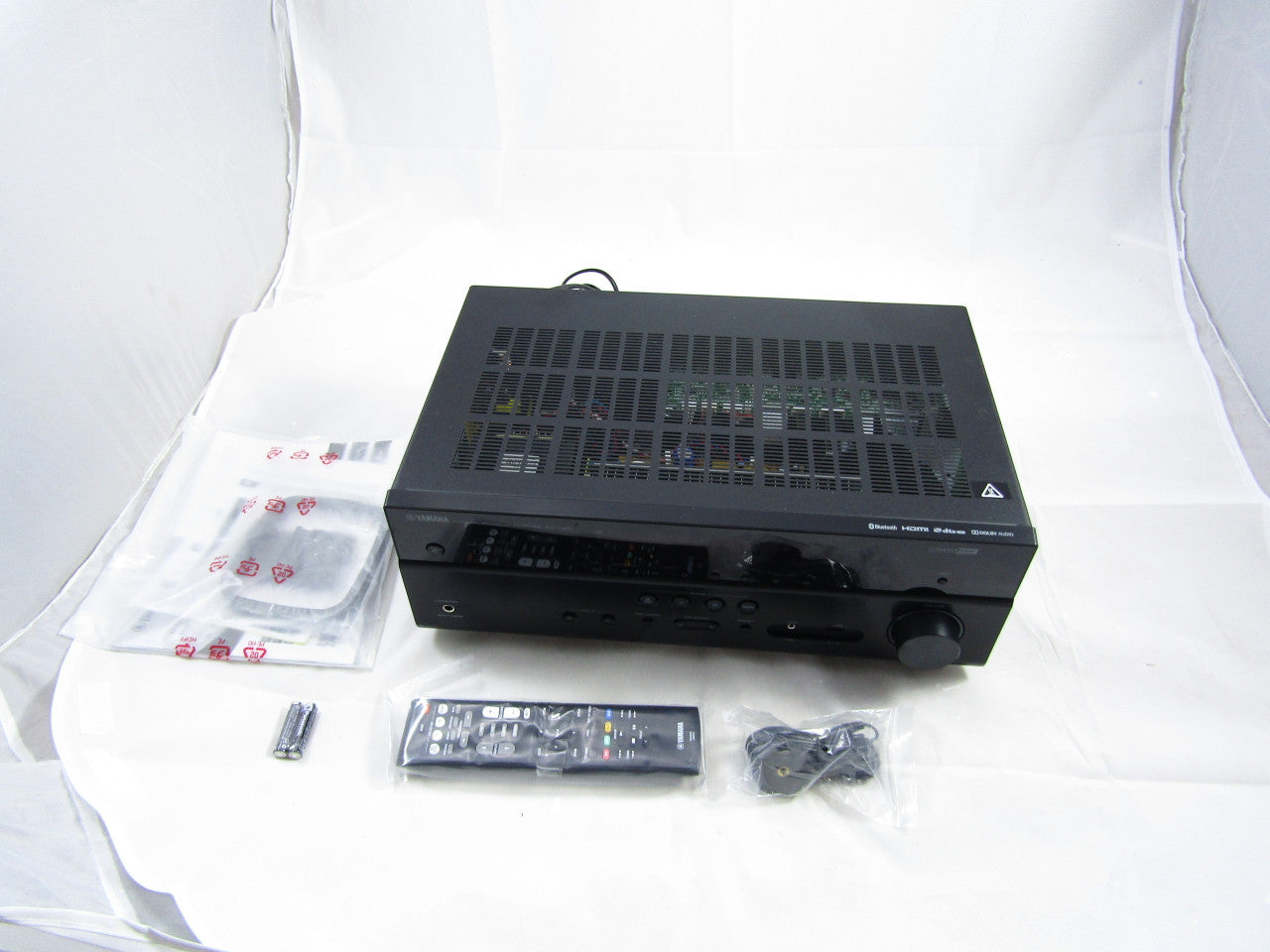Yamaha RX-V385 5.1-Channel 4K Ultra HD AV Receiver with Bluetooth LN