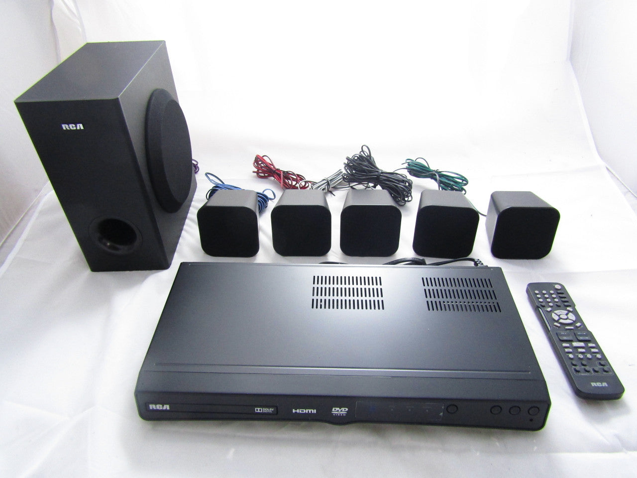 RCA RTD3266 DVD Home Theater System VG