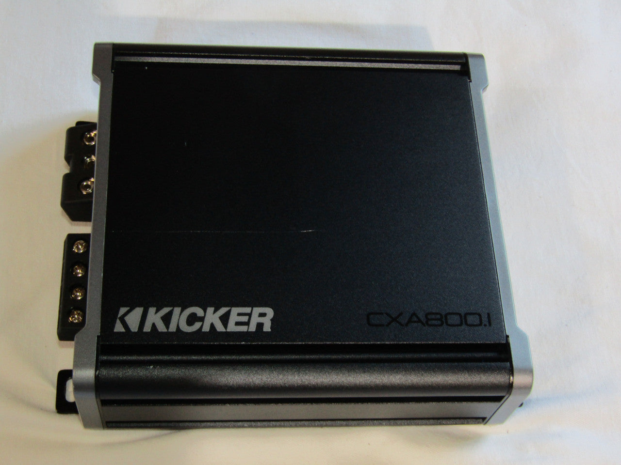 KICKER 46CXA8001 800W Class D Digital Mono Amplifier with Variable Low-Pass Crossover Black VG