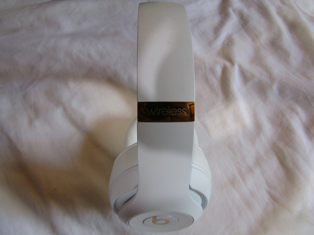 Beats by Dr. Dre - Beats Studio3 Wireless Noise Canceling Headphones - White LN