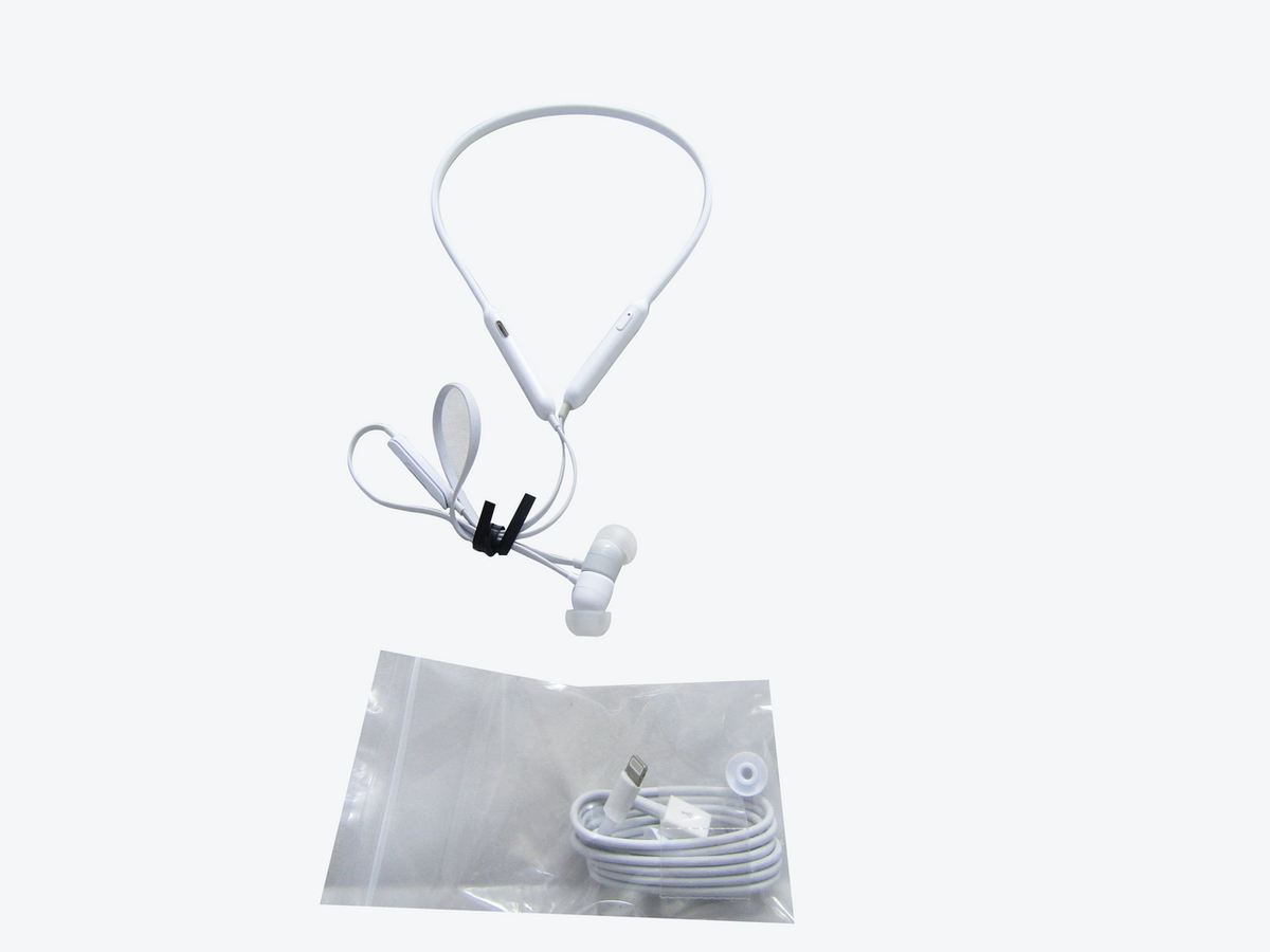 BeatsX Wireless Earphones - Apple W1 Headphone Chip, Class 1 Bluetooth, 8 Hours Of Listening Time White VG