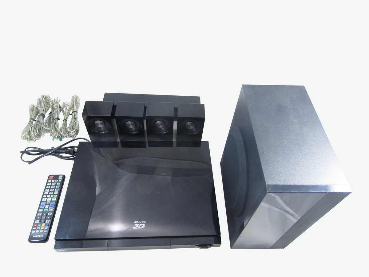 Samsung HTD5300 5.1-Channel 3D Blu-Ray Home Theater System VG