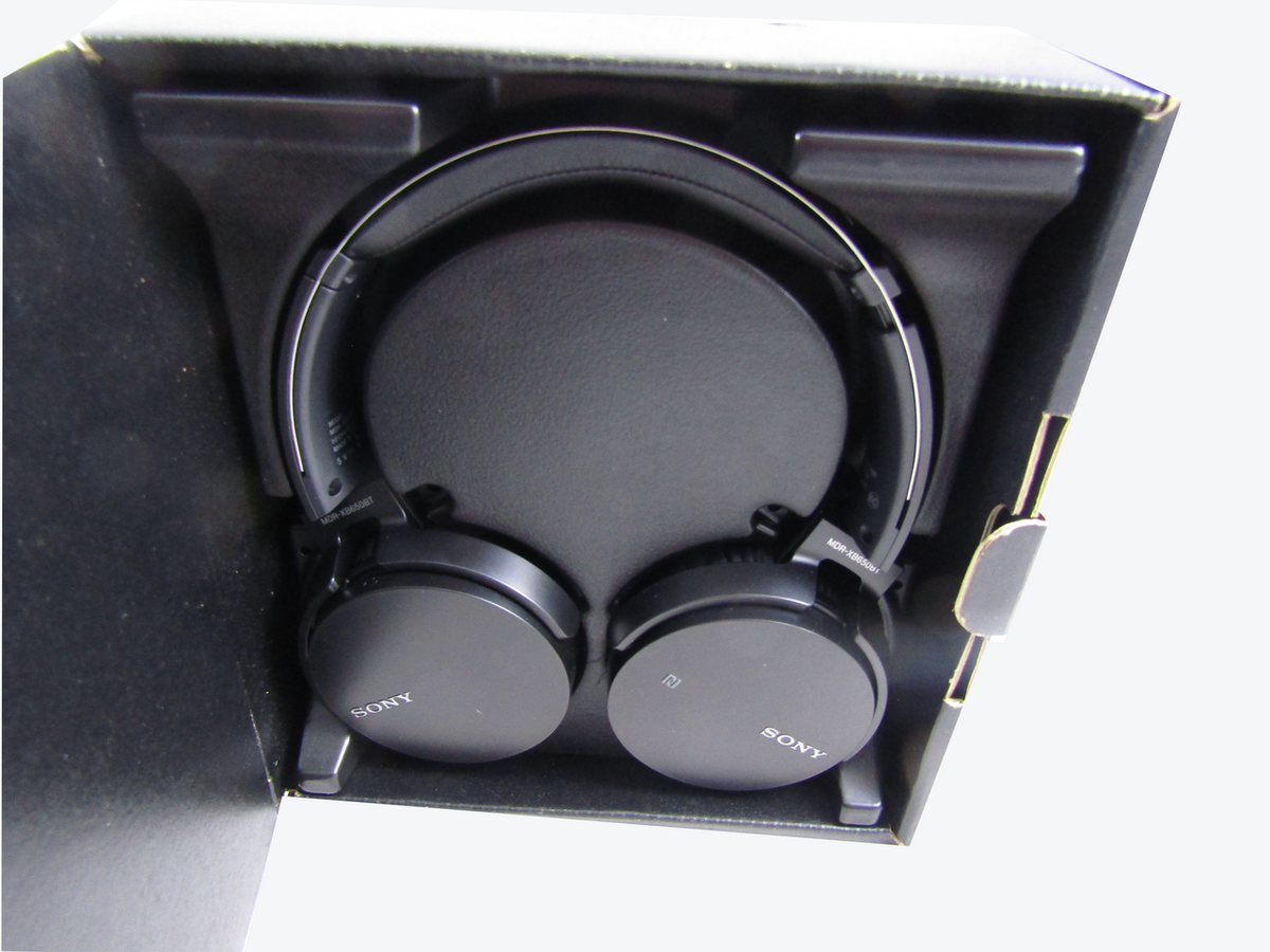 Sony MDRXB650BT/B Extra Bass Bluetooth Headphones, Black LN