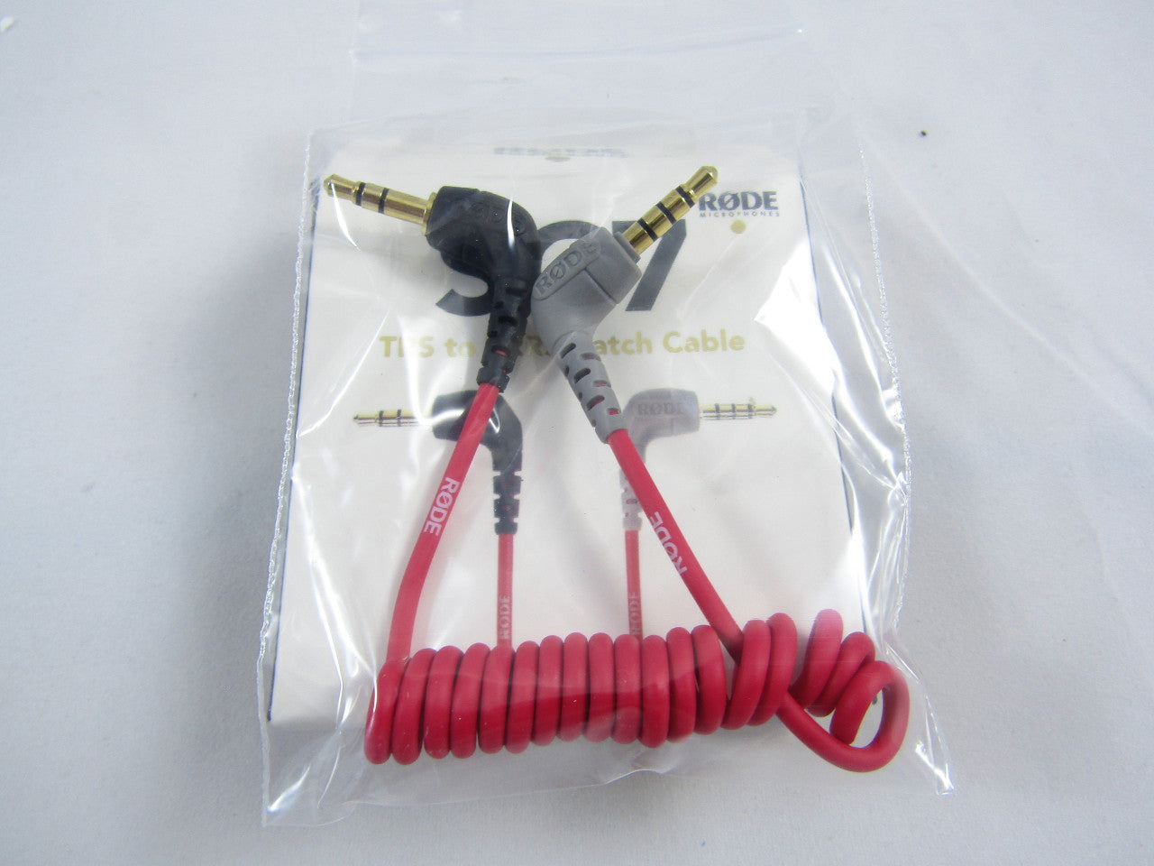 RØDE - SC7 0.55' 3.5mm TRS to TRRS Patch Cable - Red LN