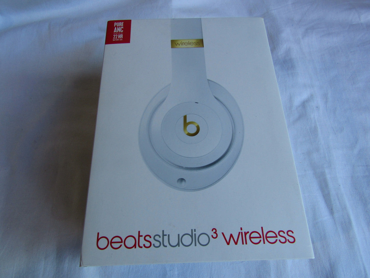 Beats by Dr. Dre - Beats Studio3 Wireless Noise Canceling Headphones - White LN