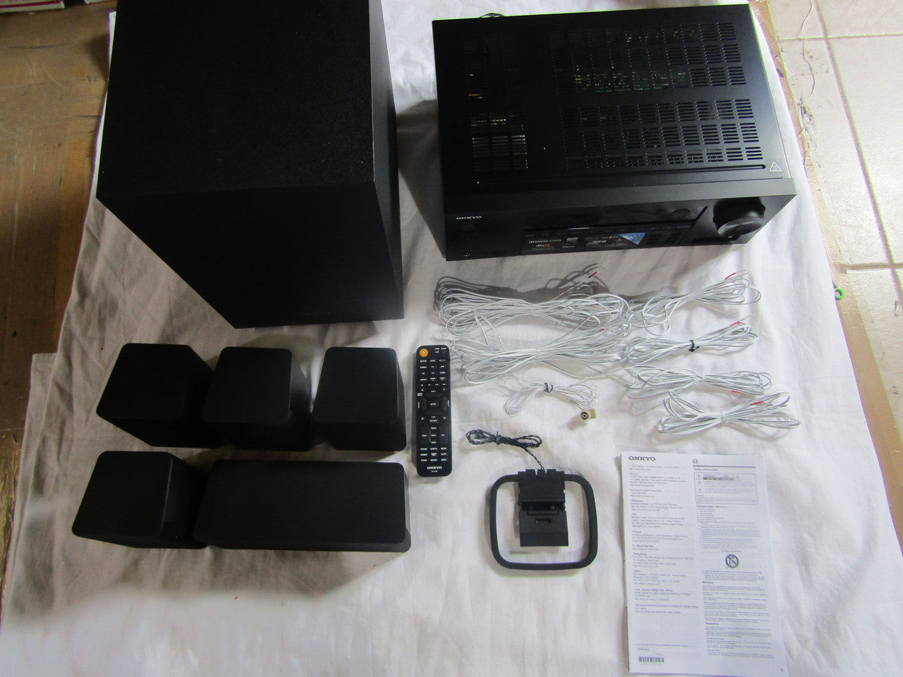 Onkyo HT-S3910 Home Audio Theater Receiver and Speaker Package, Front/Center Speaker, 4 Surround Speakers LN