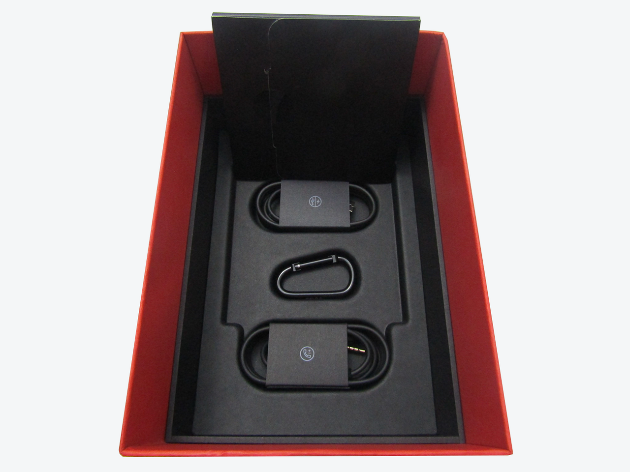 Beats Studio 2.0 Wireless Over-Ear Noise Reduction Headphones - Gloss Black MP1F2LL/A LN