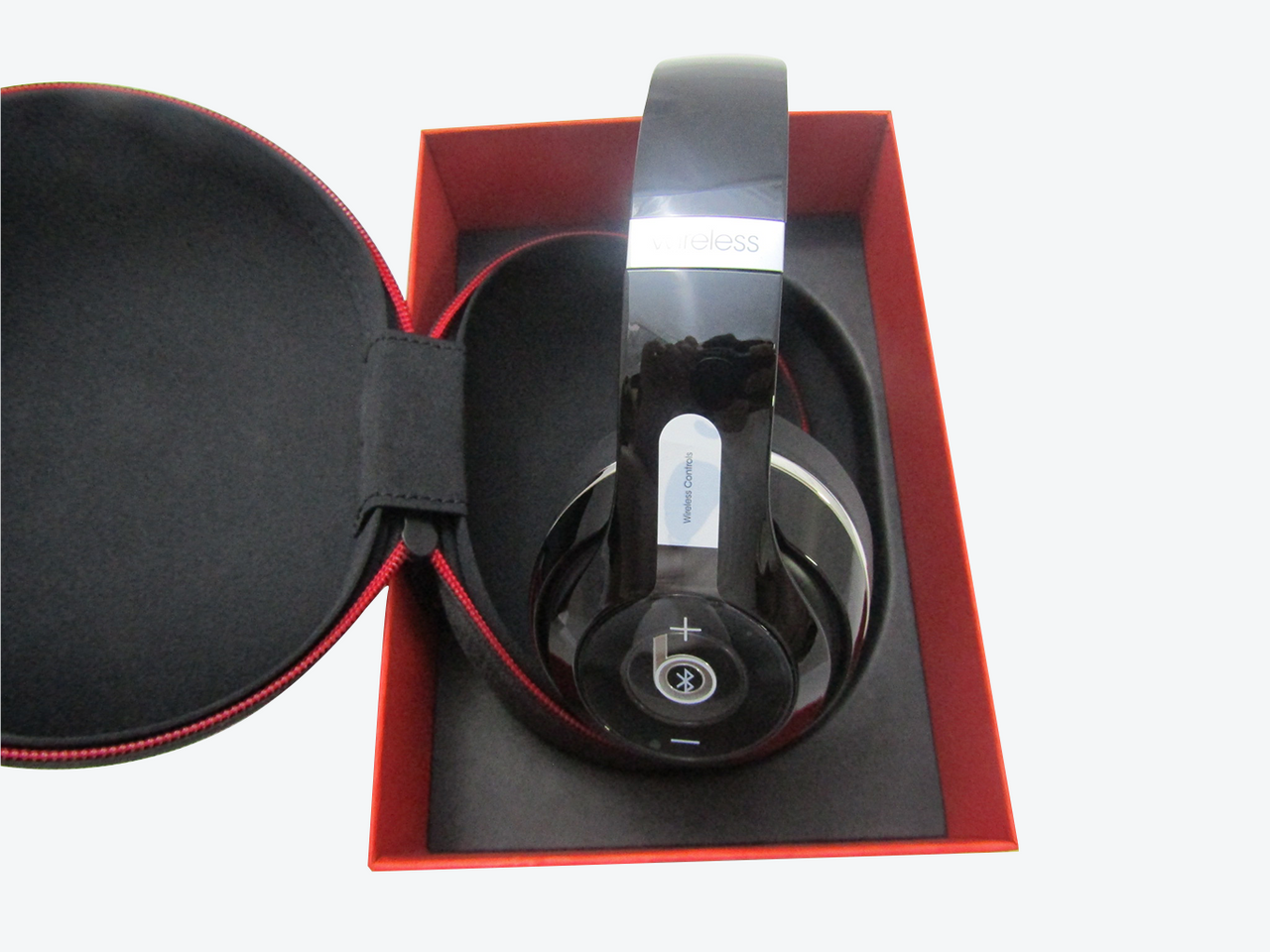 Beats Studio 2.0 Wireless Over-Ear Noise Reduction Headphones - Gloss Black MP1F2LL/A LN