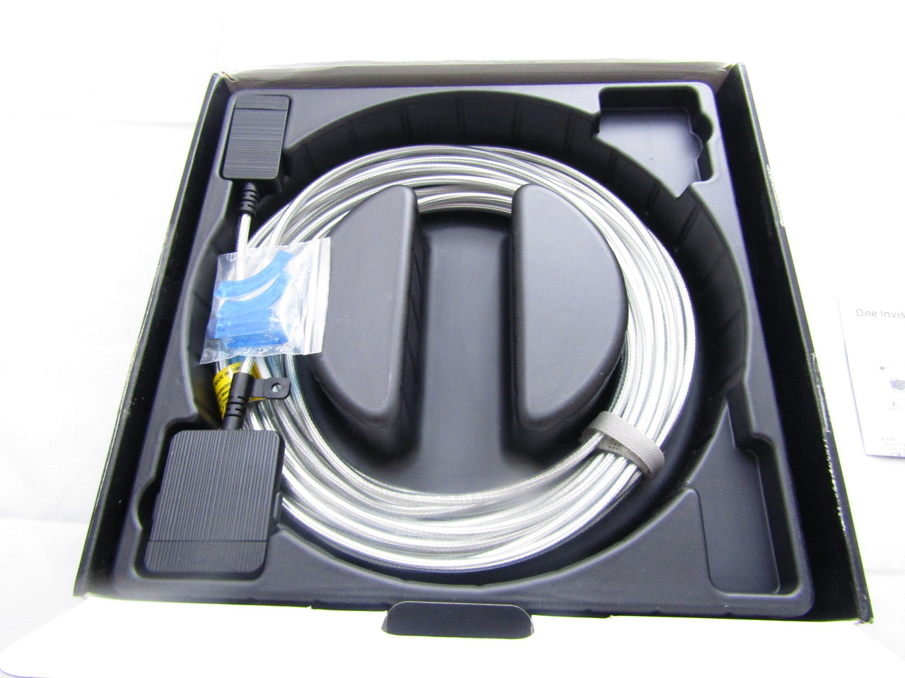 Samsung vg-socr85/za  15m One Invisible Connection Cable for QLED 4K & 8K TVs , White LN