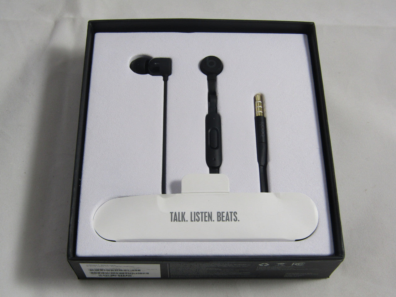 Beats by Dr. Dre - urBeats3 Earphones with 3.5mm Plug - Black MU982LL/A LN